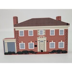 Cat's Meow Ronald‎ McDonald House Youngstown Ohio 1997 Wooden House